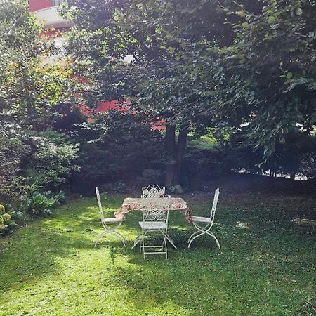 Appartamento Con Ingresso Autonomo, Giardino Privato E Portico Introbio Экстерьер фото